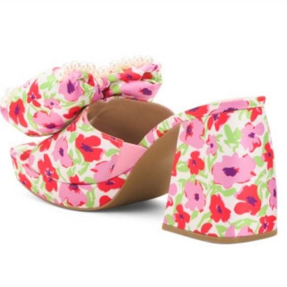 🔹️ Betsey Johnson🔹 Maccie Floral Bow Heeled Platform Sandals ✨️🌸  8 9 Only - Picture 3 of 11